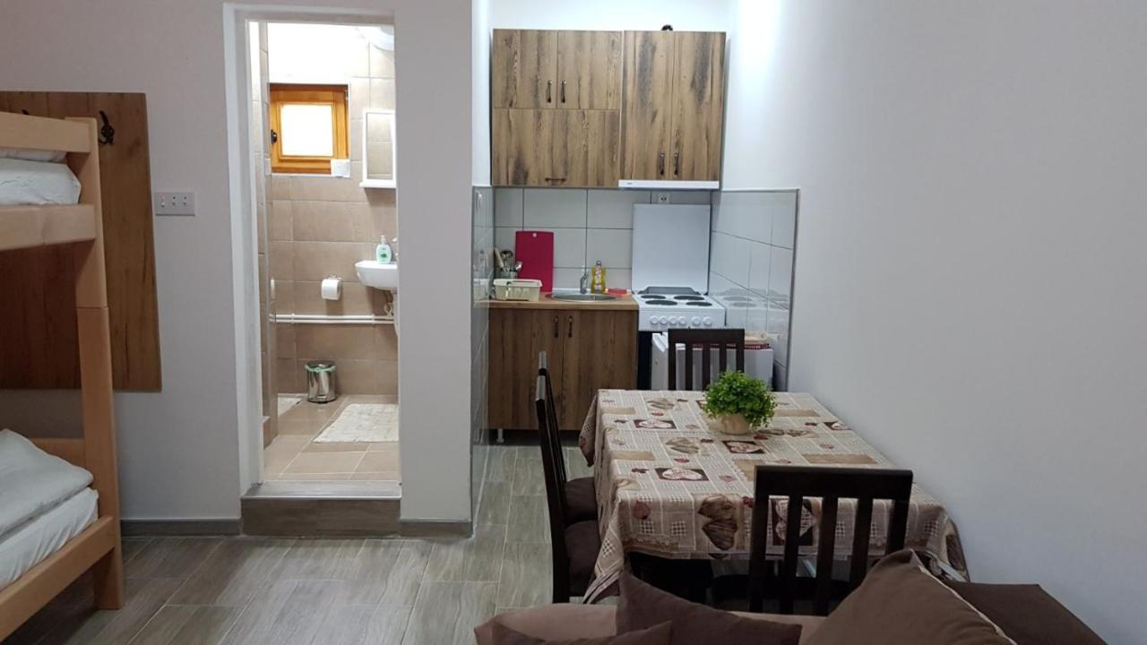 Kuca Stojanovica Topli Do Pirot Luaran gambar